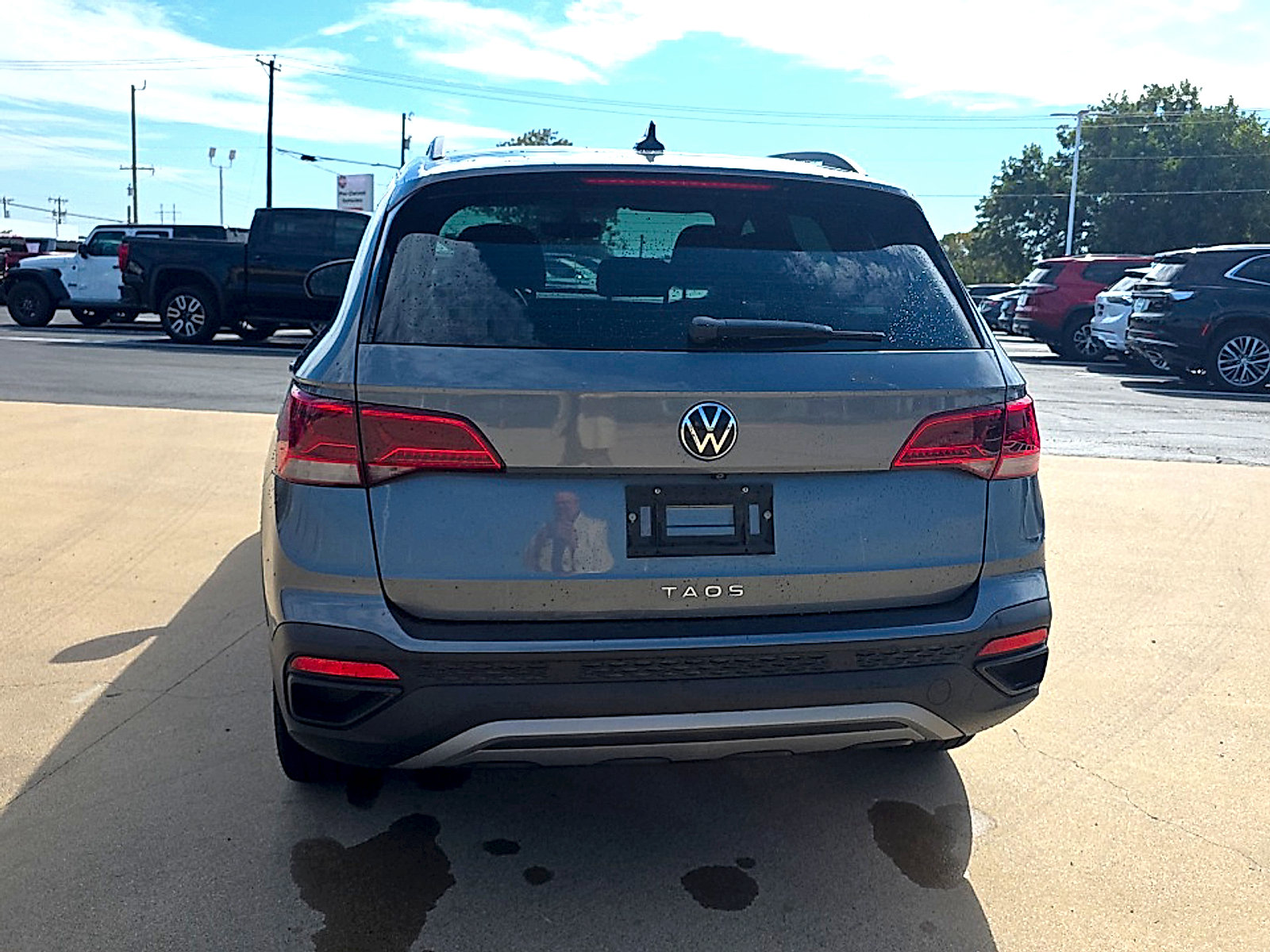 Used 2022 Volkswagen Taos S w/ IQ Drive S Package FWD image 10