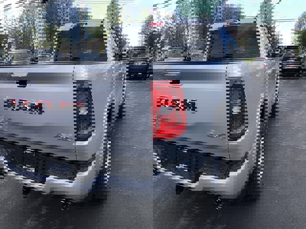 New 2026 RAM 1500 4x4 Crew Cab image 5