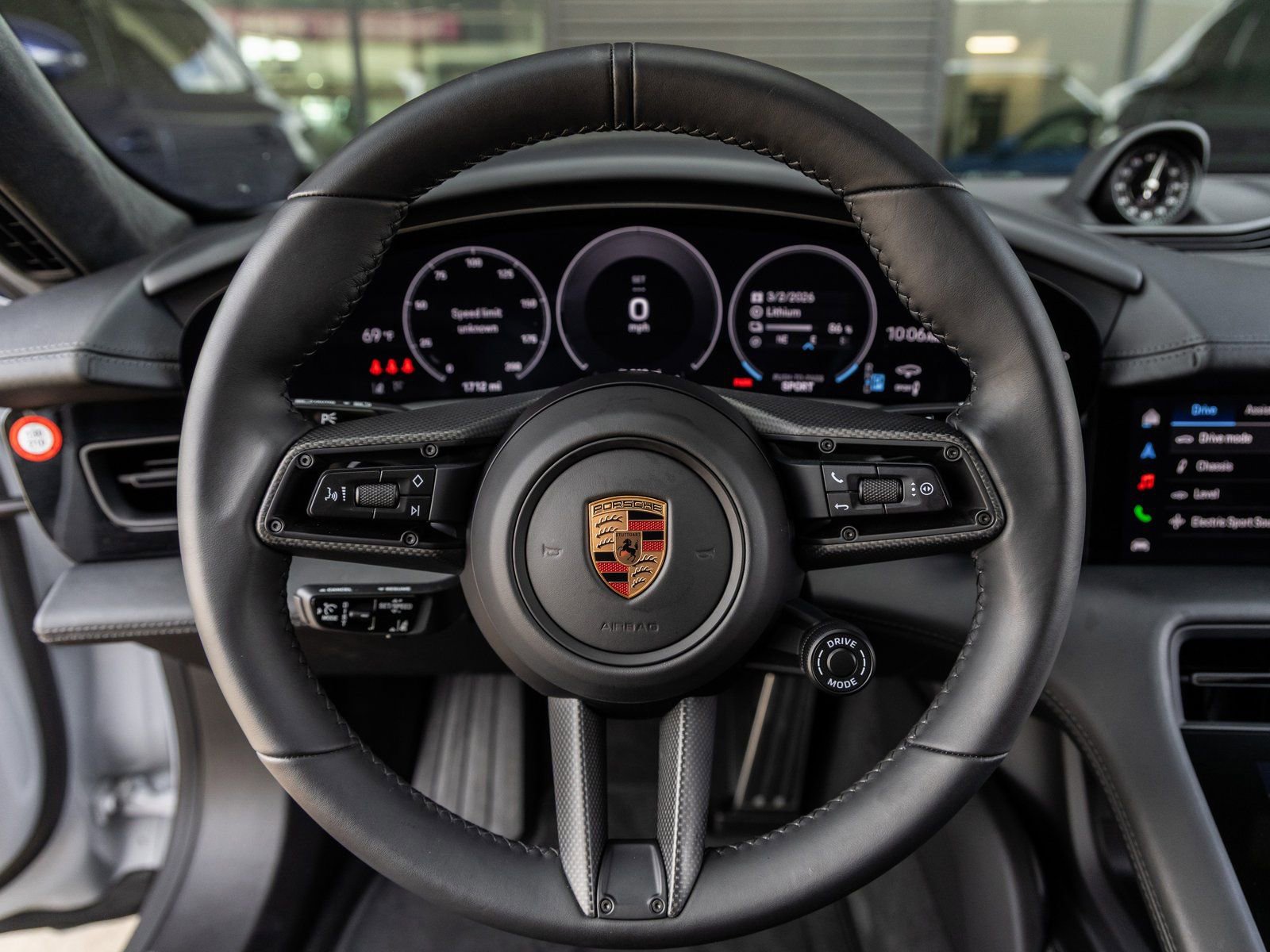 Used 2025 Porsche Taycan GTS image 32