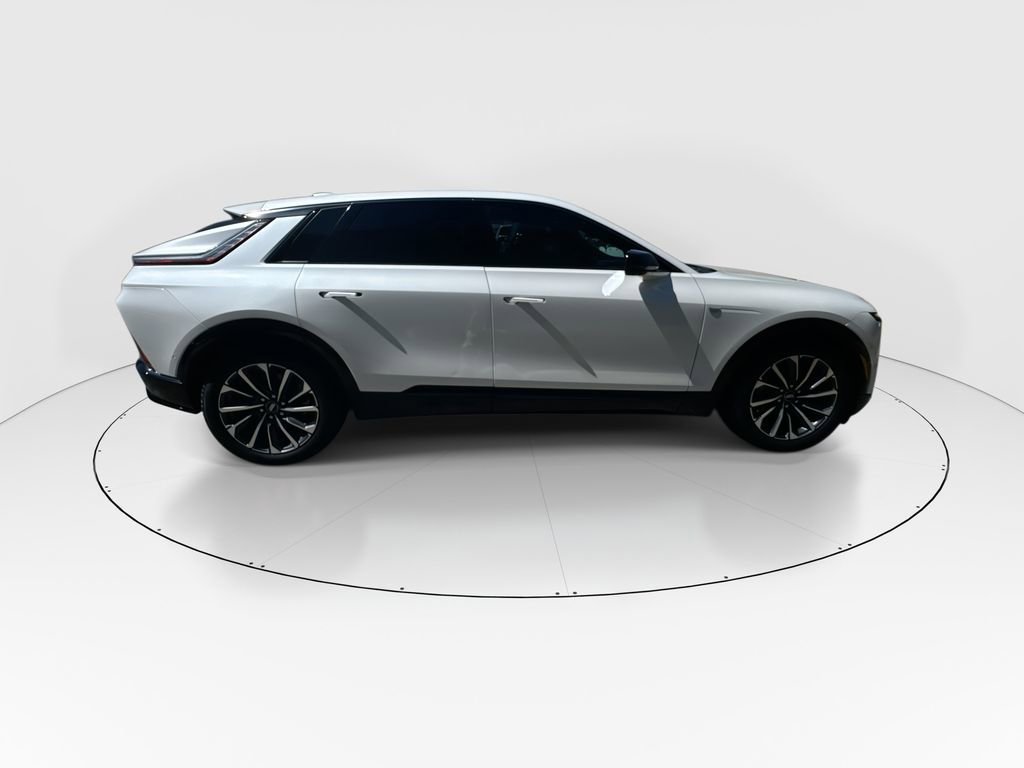 Used 2024 Cadillac Lyriq Sport image 9