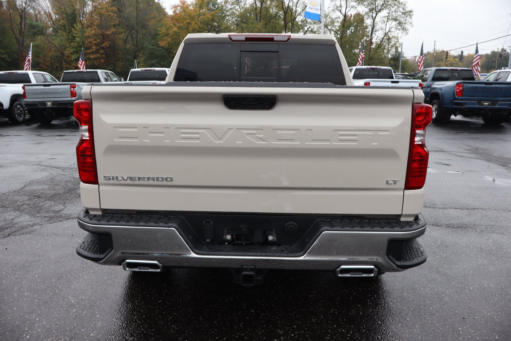 New 2026 Chevrolet Silverado 1500 LT w/ Z71 Off-Road Package AWD/4WD image 25