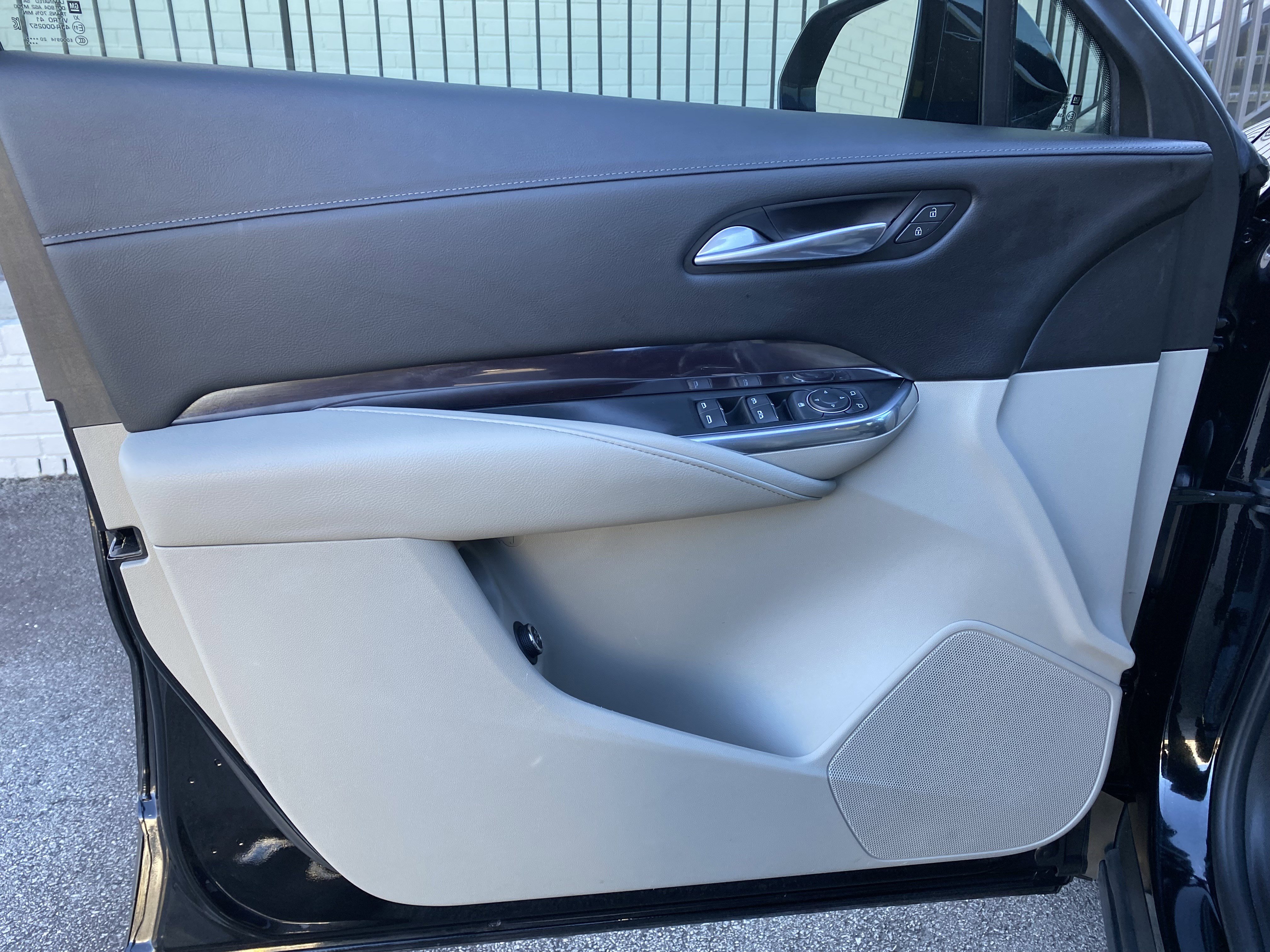 Used 2021 Cadillac XT4 Luxury image 15