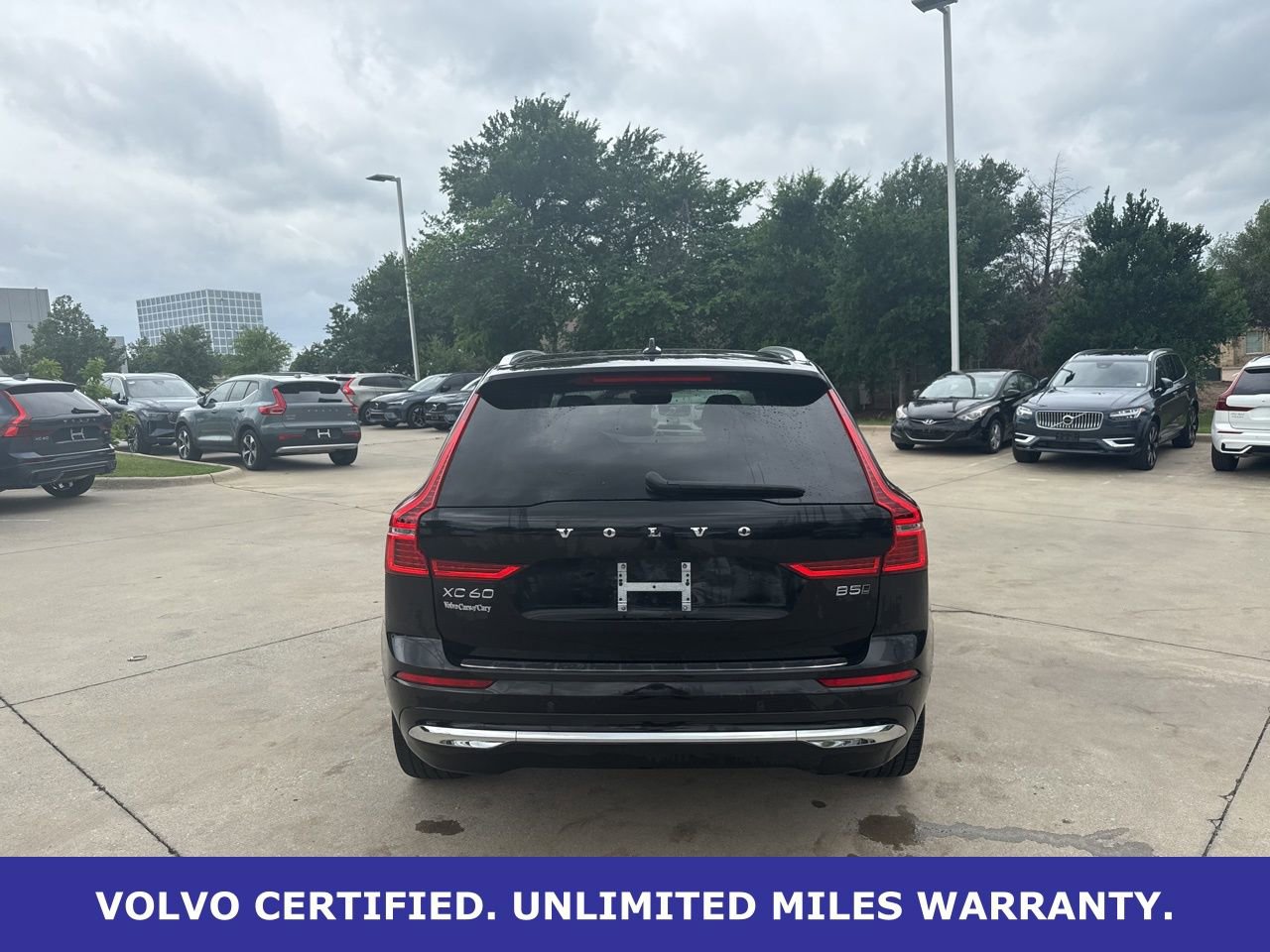 Certified 2023 Volvo XC60 B5 Ultimate image 6