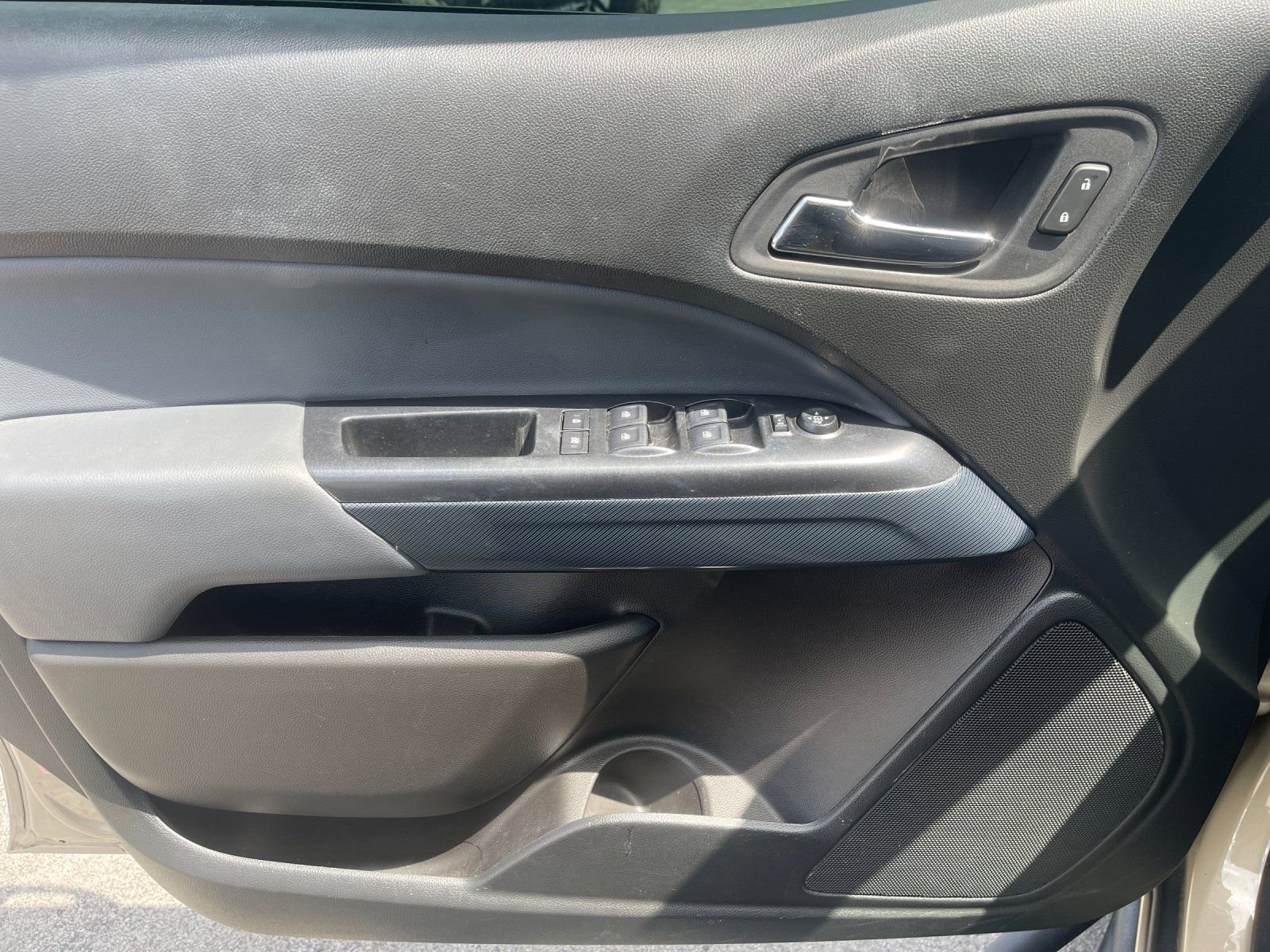 Used 2022 Chevrolet Colorado Z71 AWD/4WD image 12