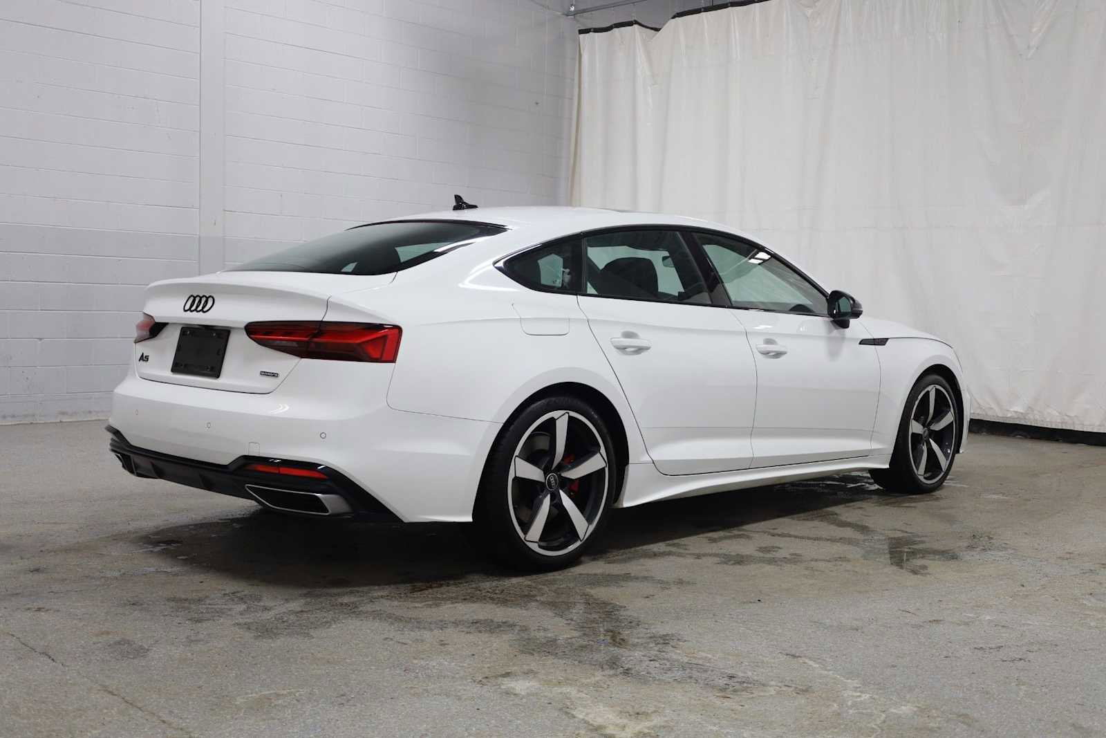 Used 2022 Audi A5 2.0T Premium Plus w/ Premium Plus image 9