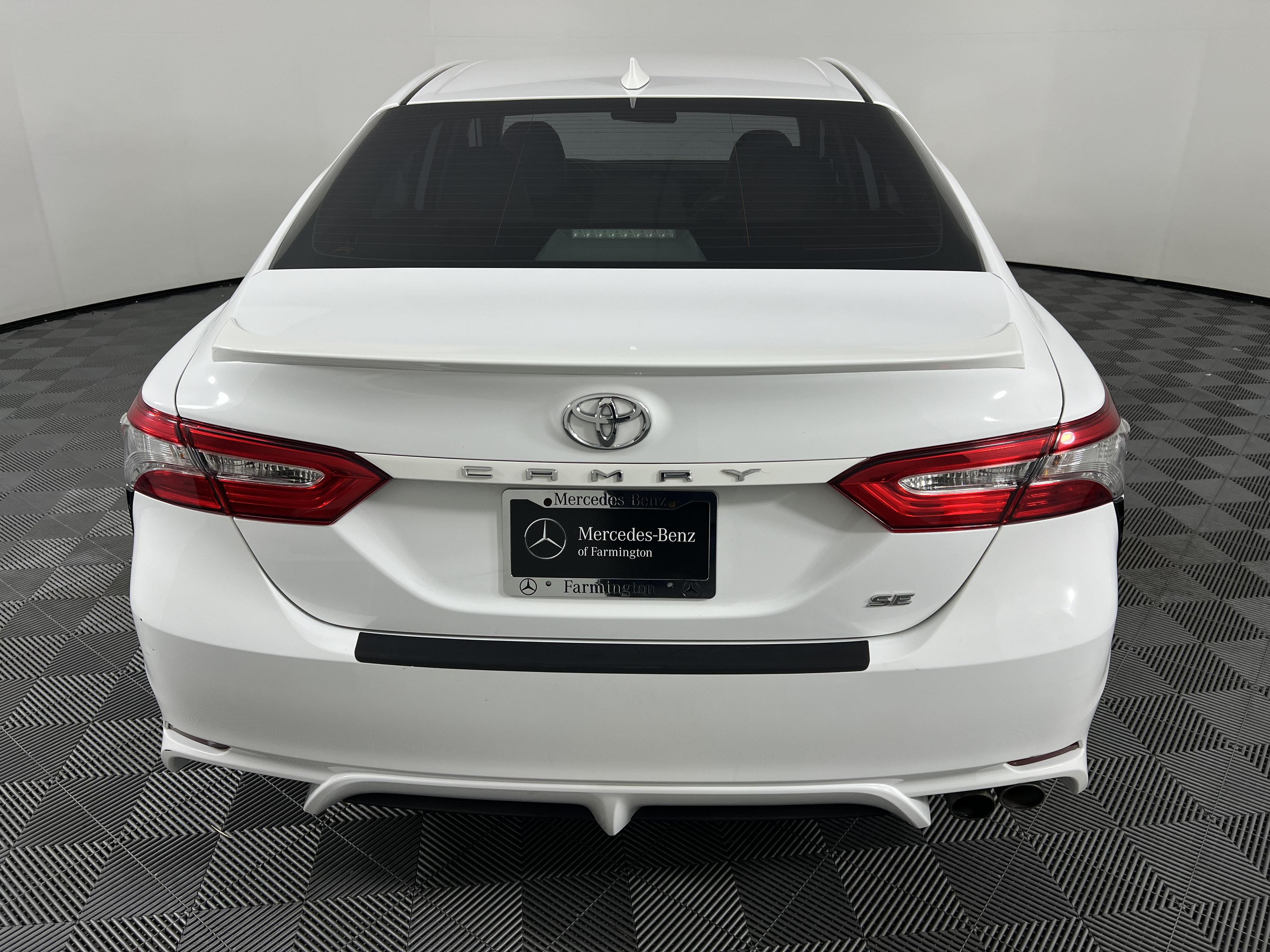 Used 2019 Toyota Camry SE FWD image 10