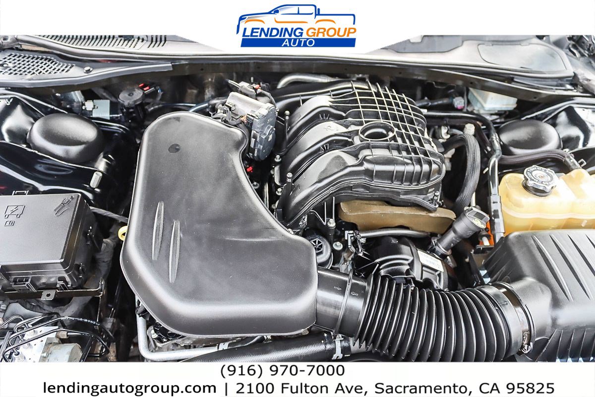 Used 2018 Dodge Challenger SXT w/ Blacktop Package image 26