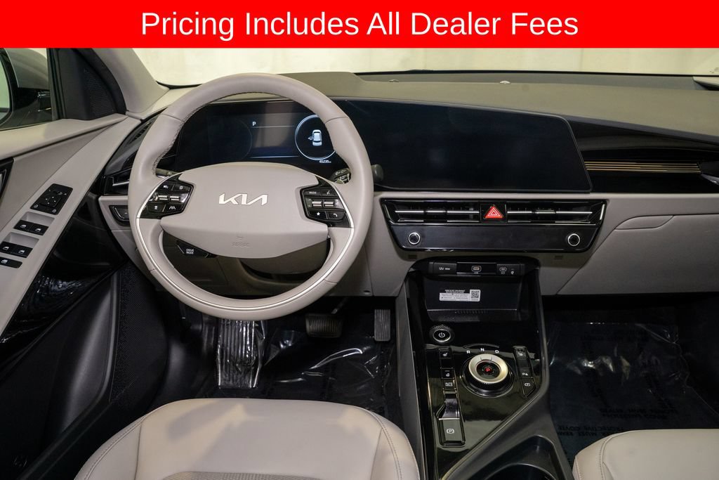 Certified 2023 Kia Niro Wind w/ Wind Preserve Package FWD image 7