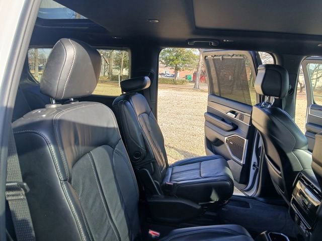 Used 2023 Jeep Wagoneer Series III w/ Premium Group I image 45