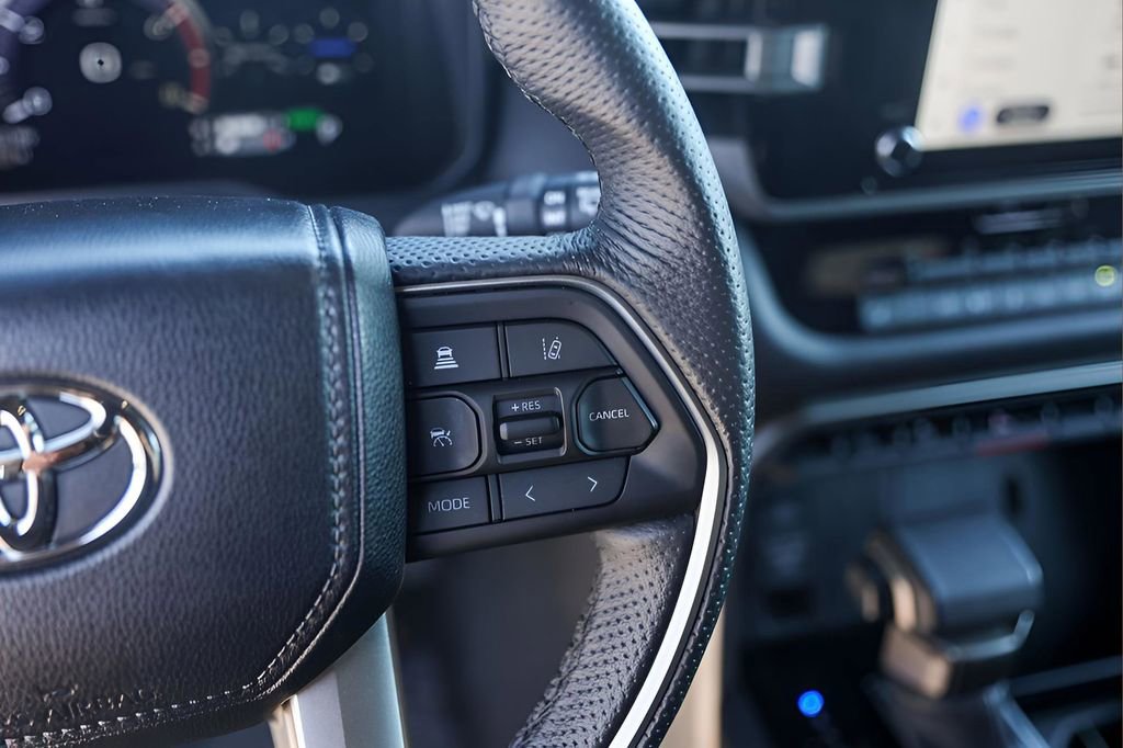 Used 2025 Toyota Sequoia SR5 image 13