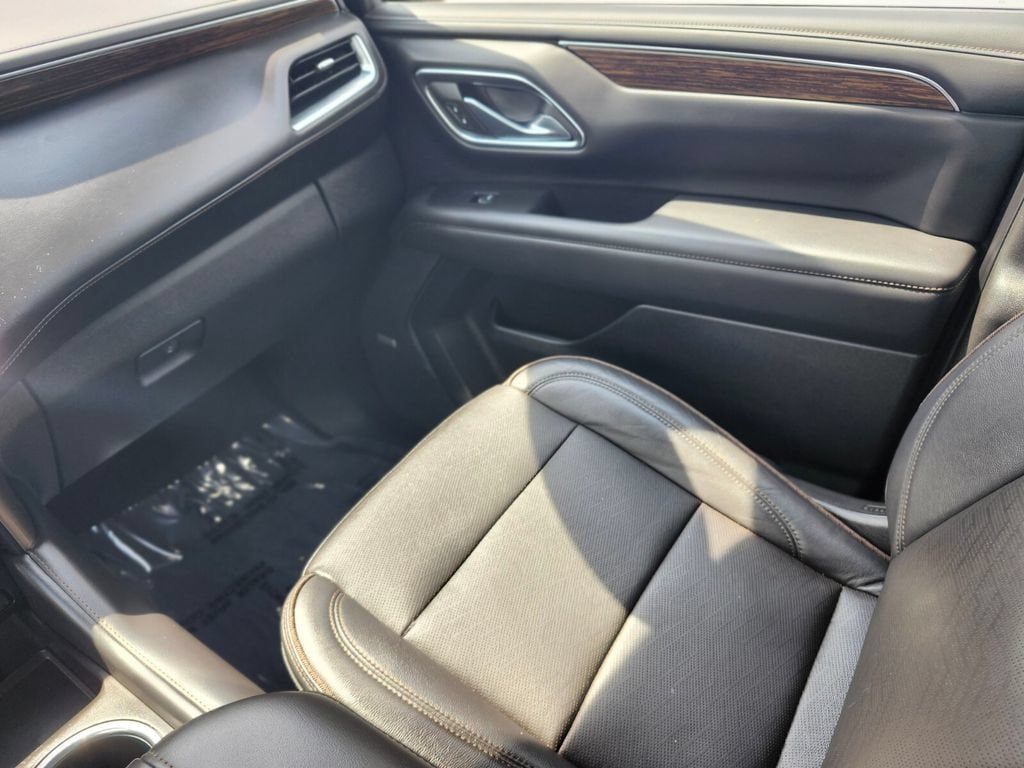 Used 2023 Chevrolet Tahoe High Country AWD/4WD image 13