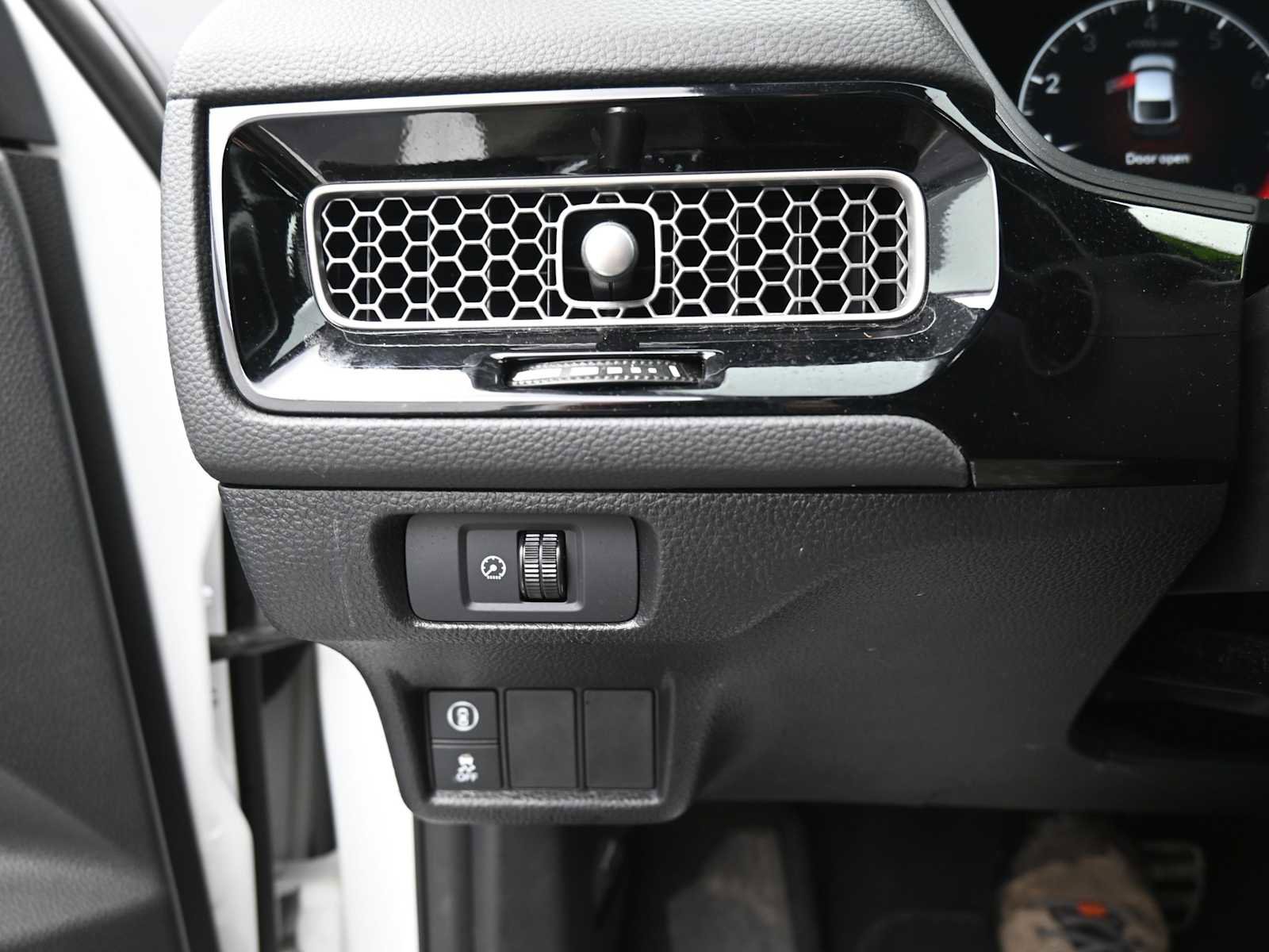 Used 2023 Honda Civic Sport image 9