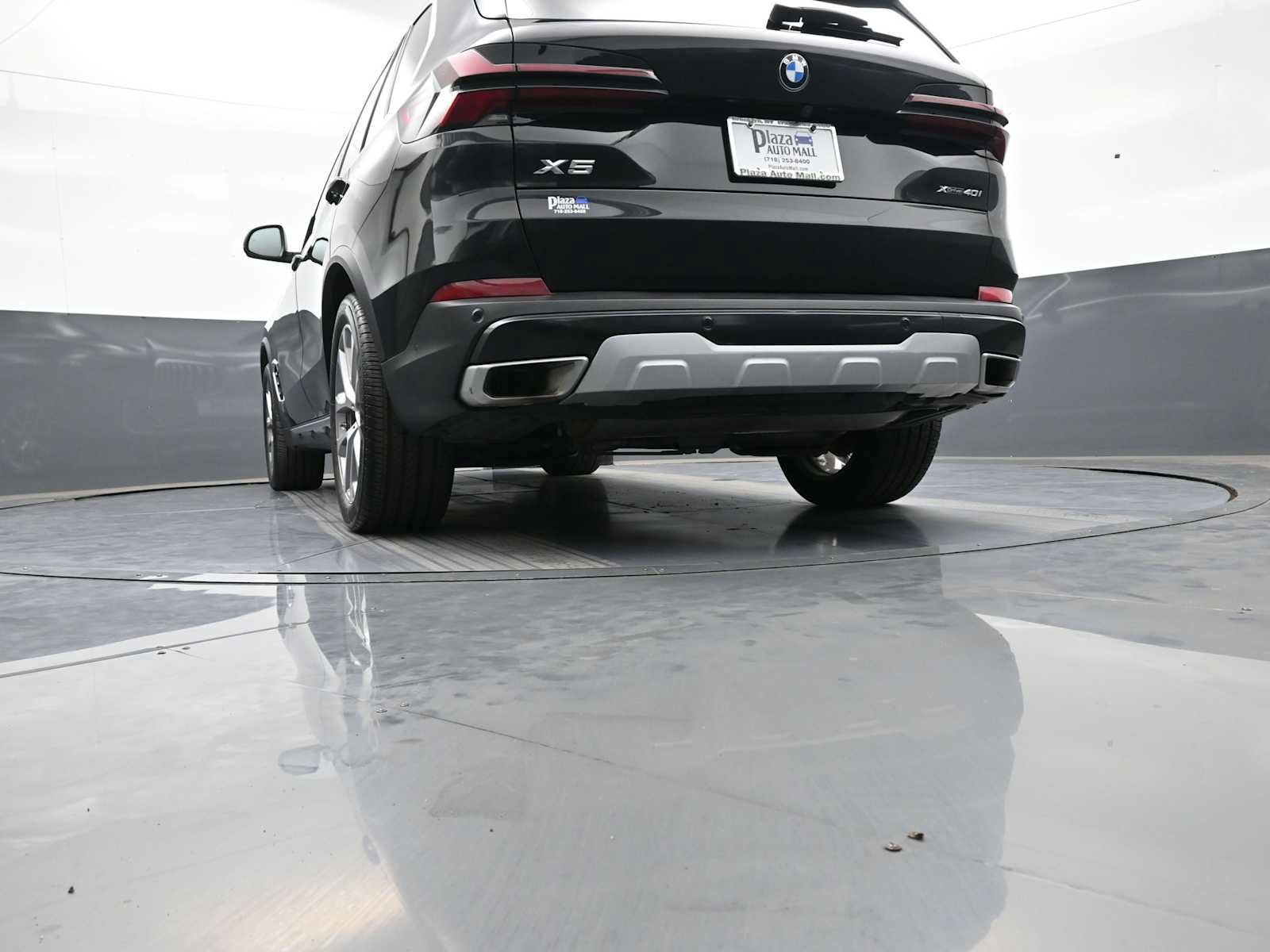Used 2024 BMW X5 xDrive40i w/ Climate Comfort Package AWD/4WD image 35