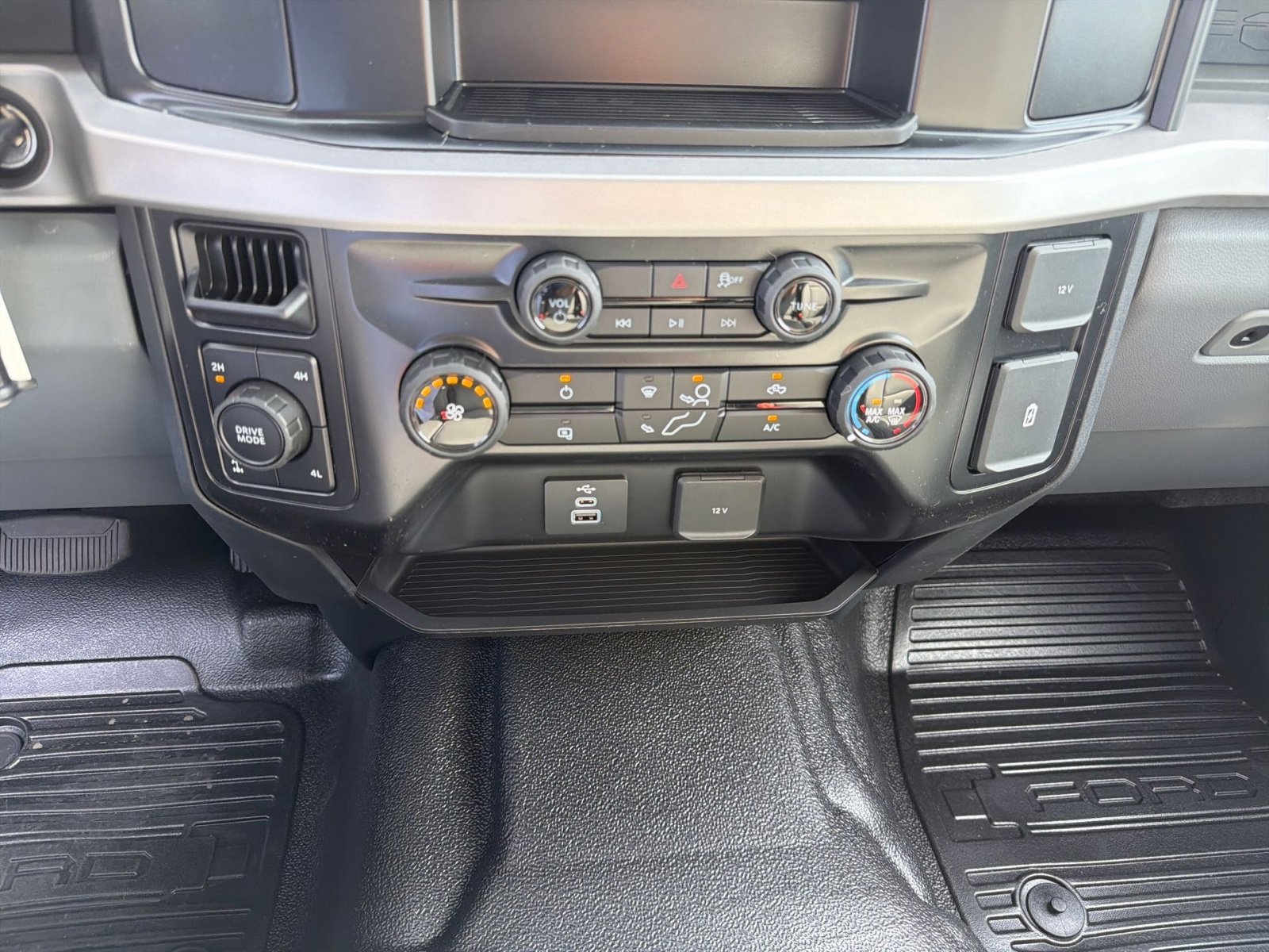 New 2026 Ford F250 XL image 23