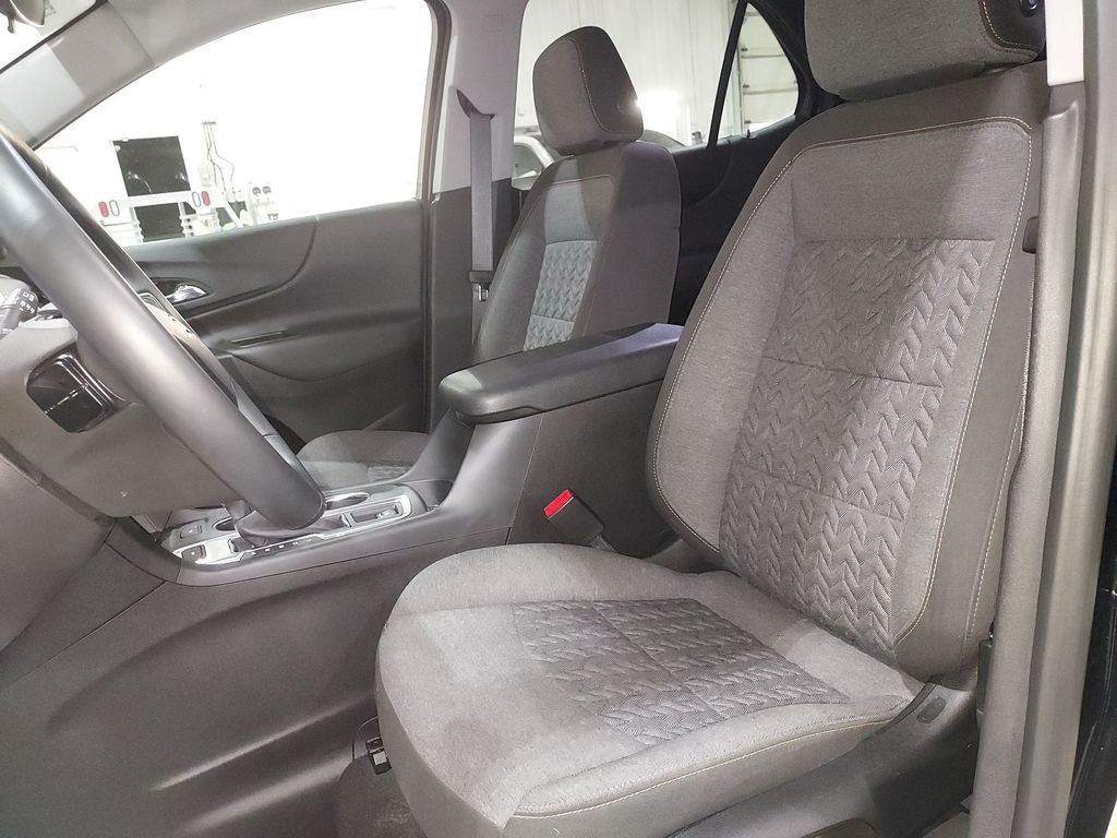 Used 2023 Chevrolet Equinox LT image 17