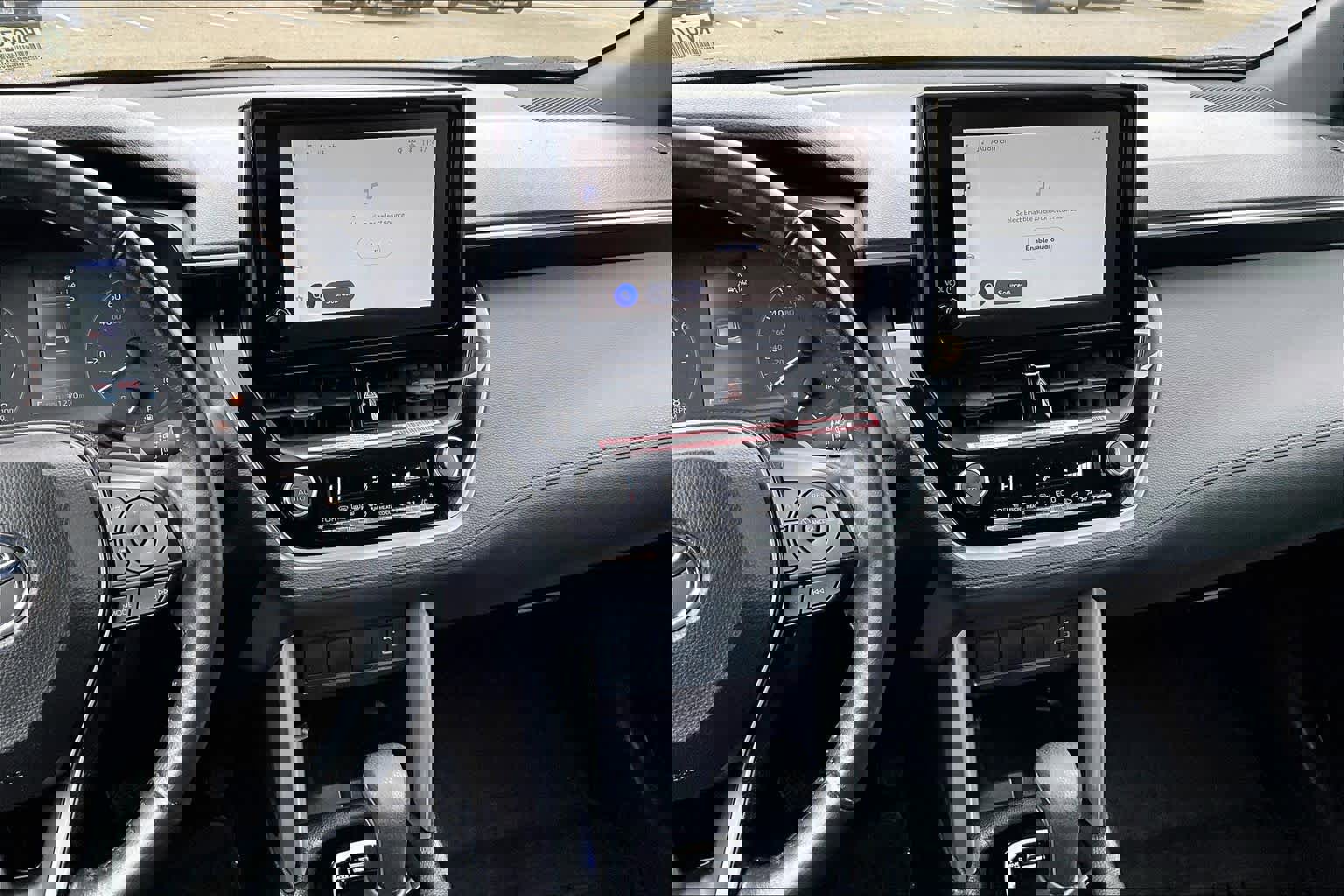 Certified 2024 Toyota Corolla Cross SE image 6