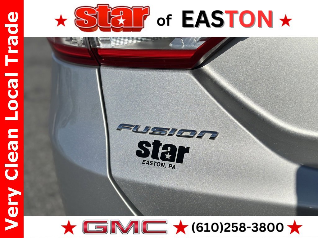 Used 2017 Ford Fusion SE w/ Equipment Group 201A image 31