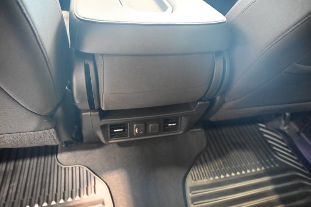 Used 2022 Chevrolet Silverado 1500 RST w/ Bed Protection Package AWD/4WD image 24