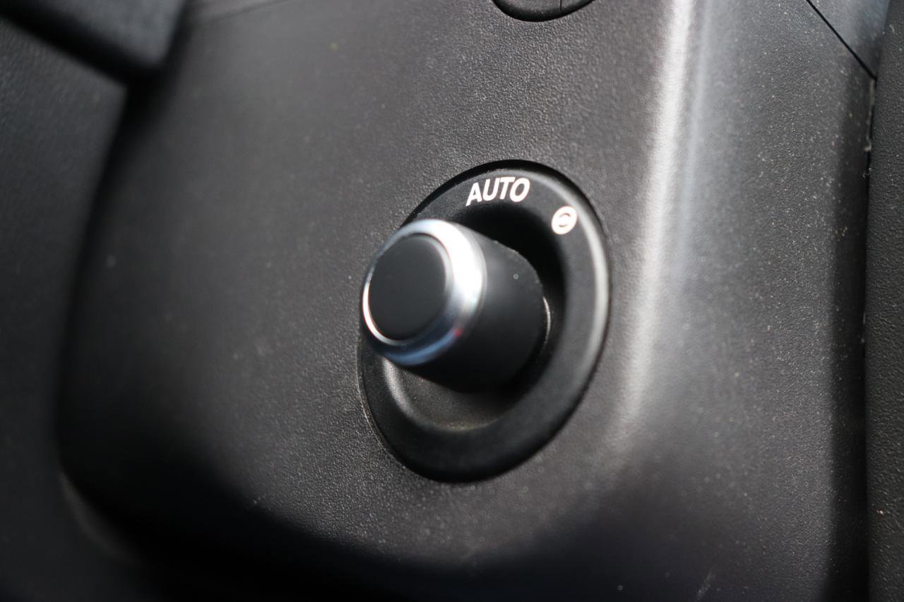 Used 2020 Jaguar F-TYPE Checkered Flag image 37