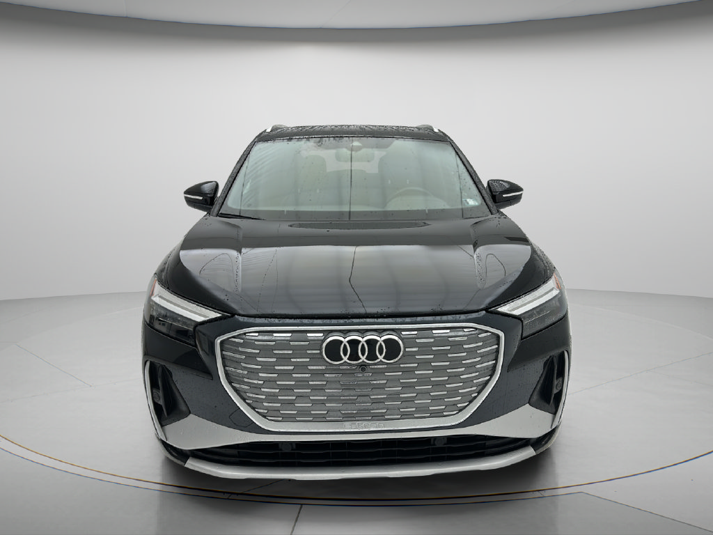 Used 2023 Audi Q4 e-tron Premium Plus w/ Premium Plus AWD/4WD image 2