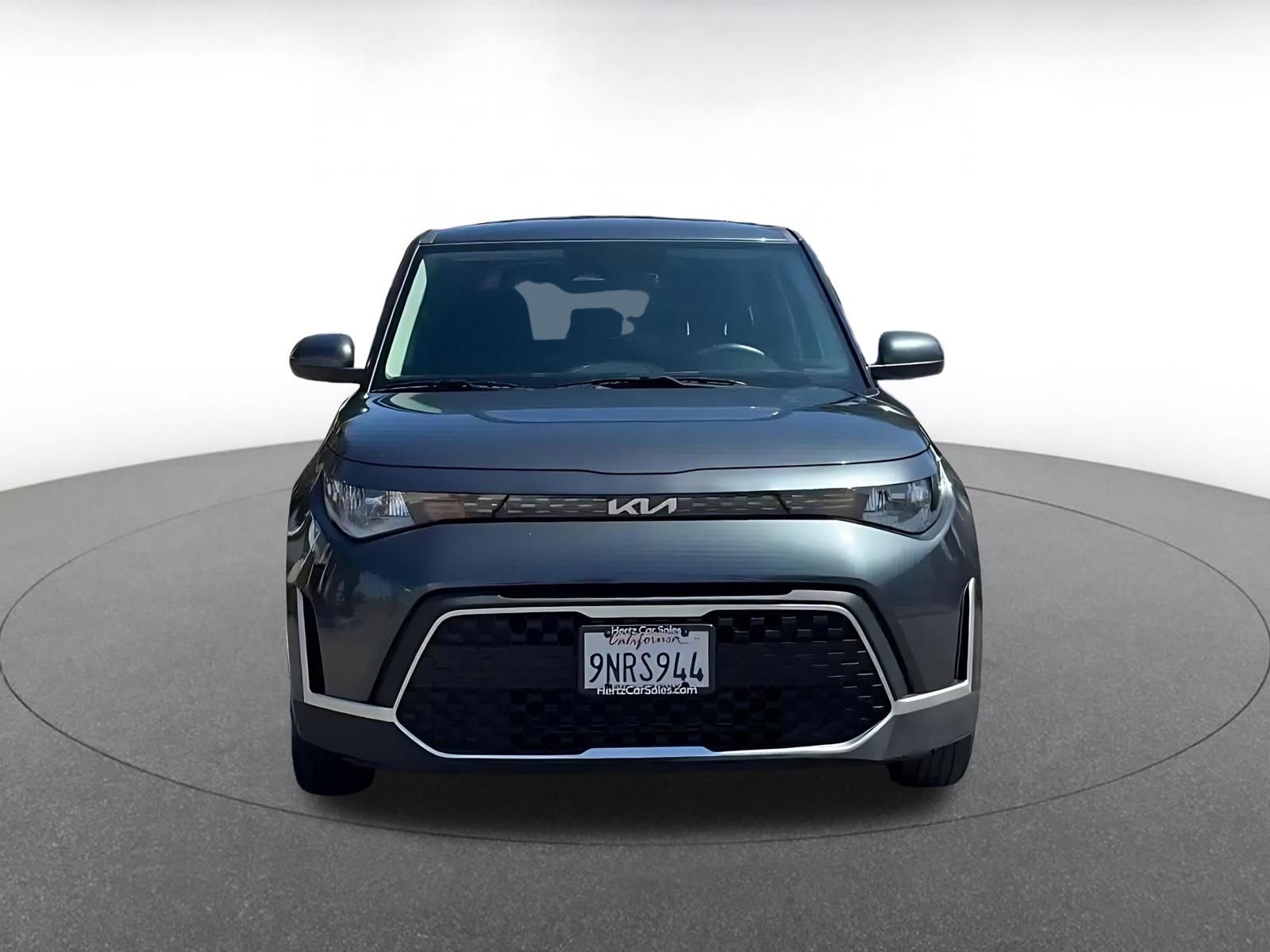 Used 2025 Kia Soul LX w/ LX Technology Package image 4