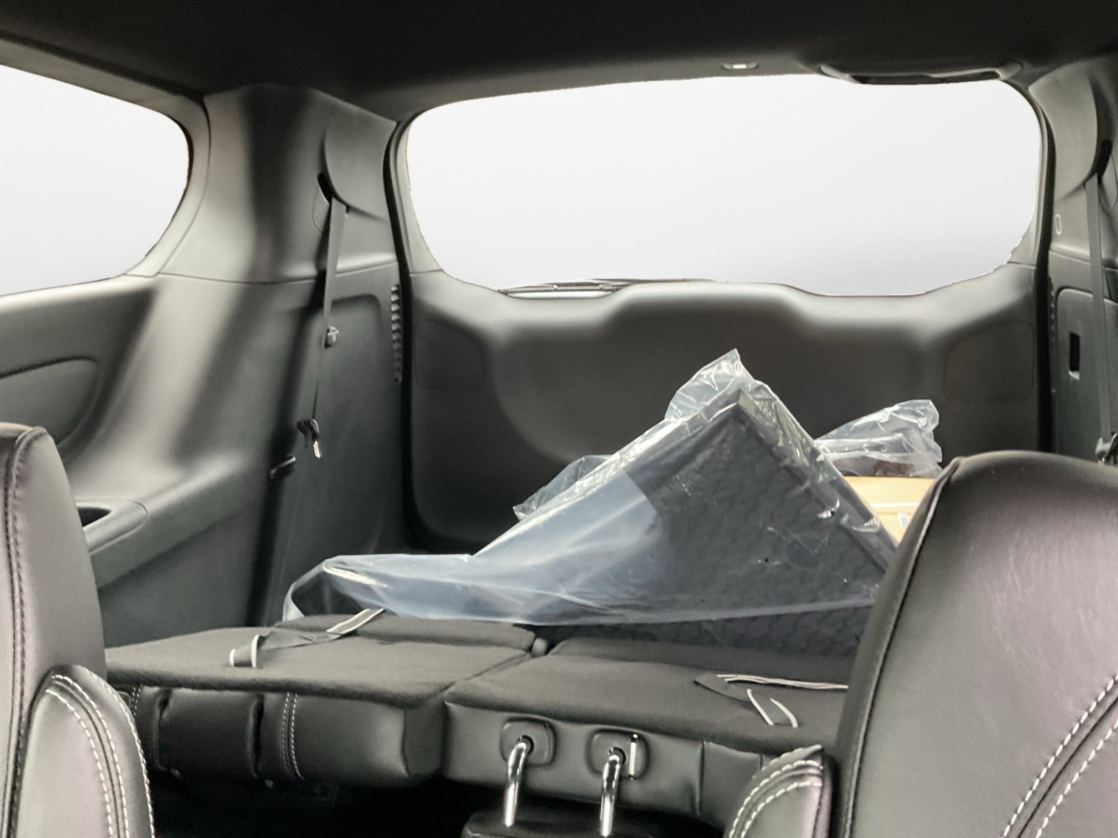 New 2026 Chrysler Voyager LX FWD image 15