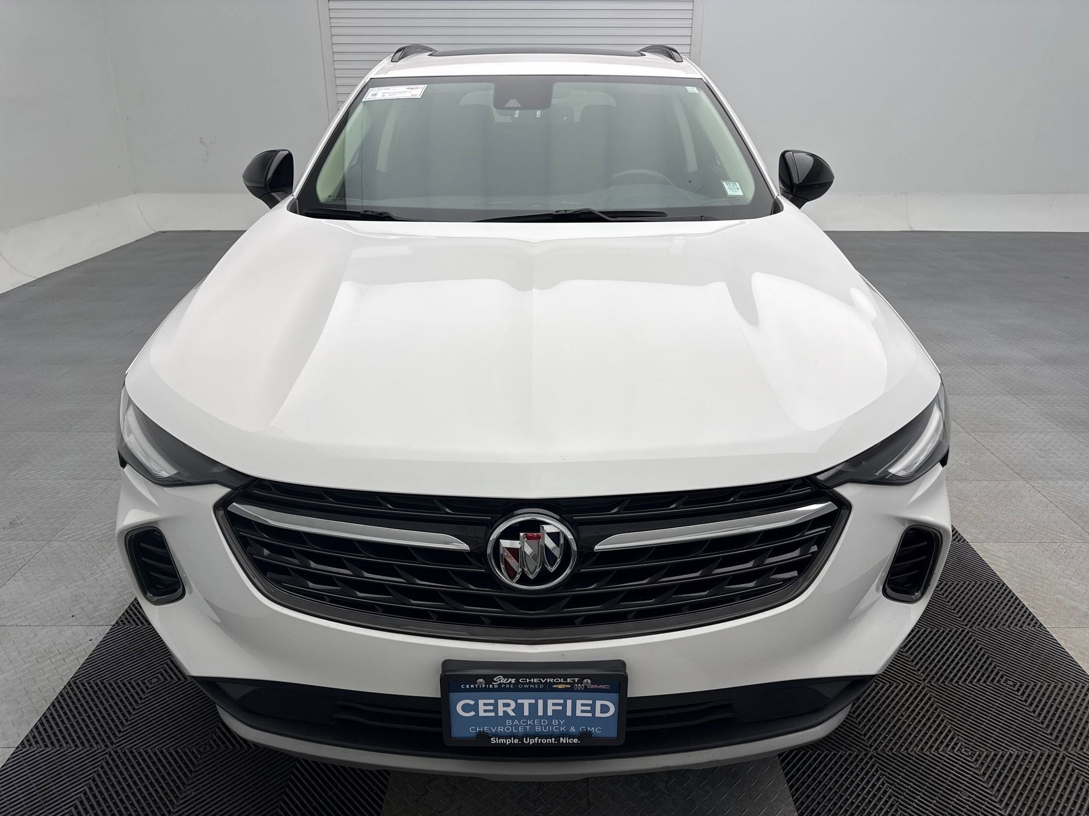 Certified 2022 Buick Envision Essence w/ Sport Touring Package image 6