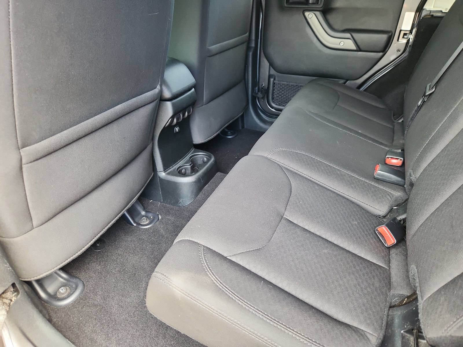 Used 2017 Jeep Wrangler Unlimited Sport AWD/4WD image 11