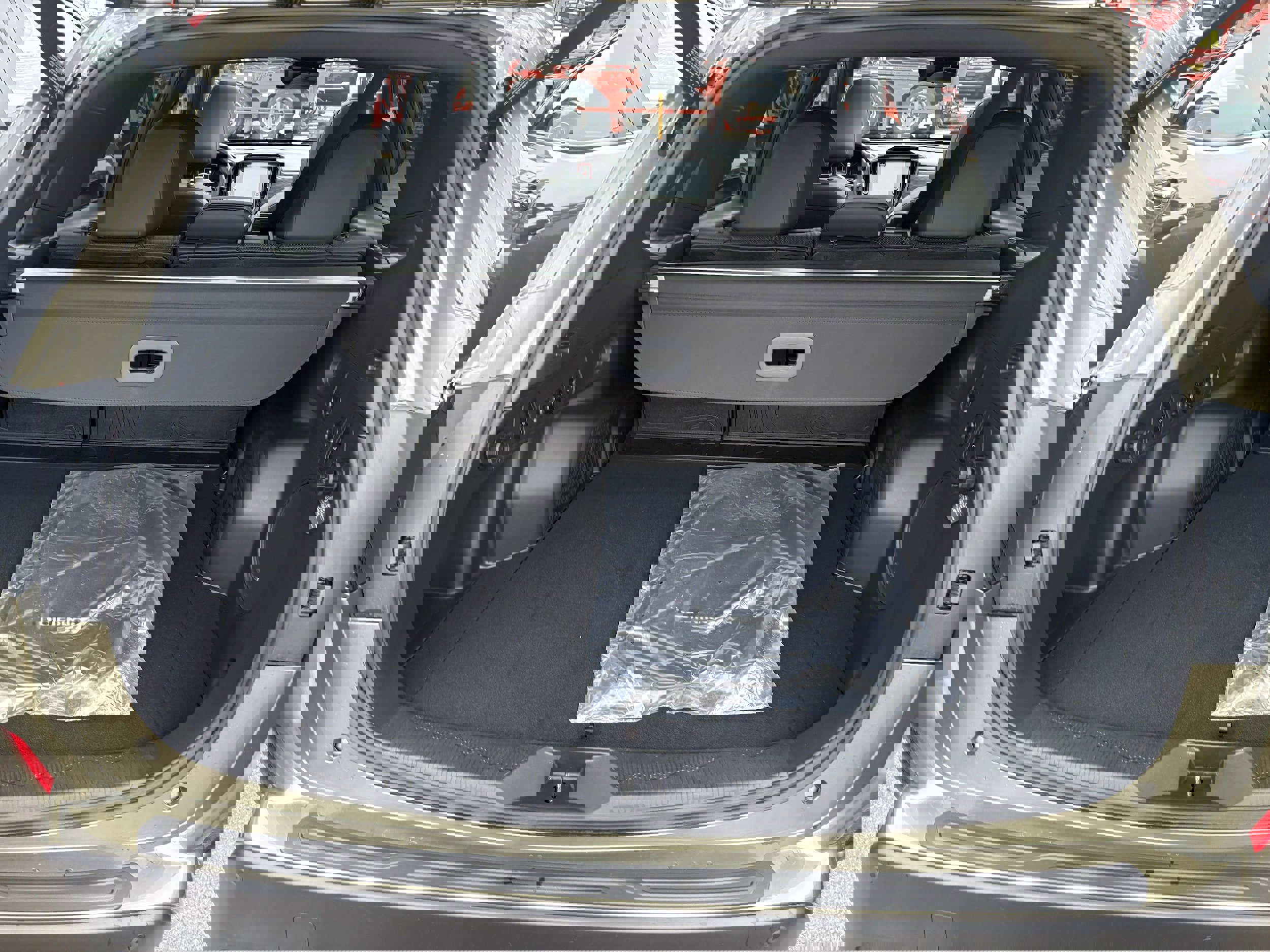 Used 2025 Subaru Forester Touring image 8