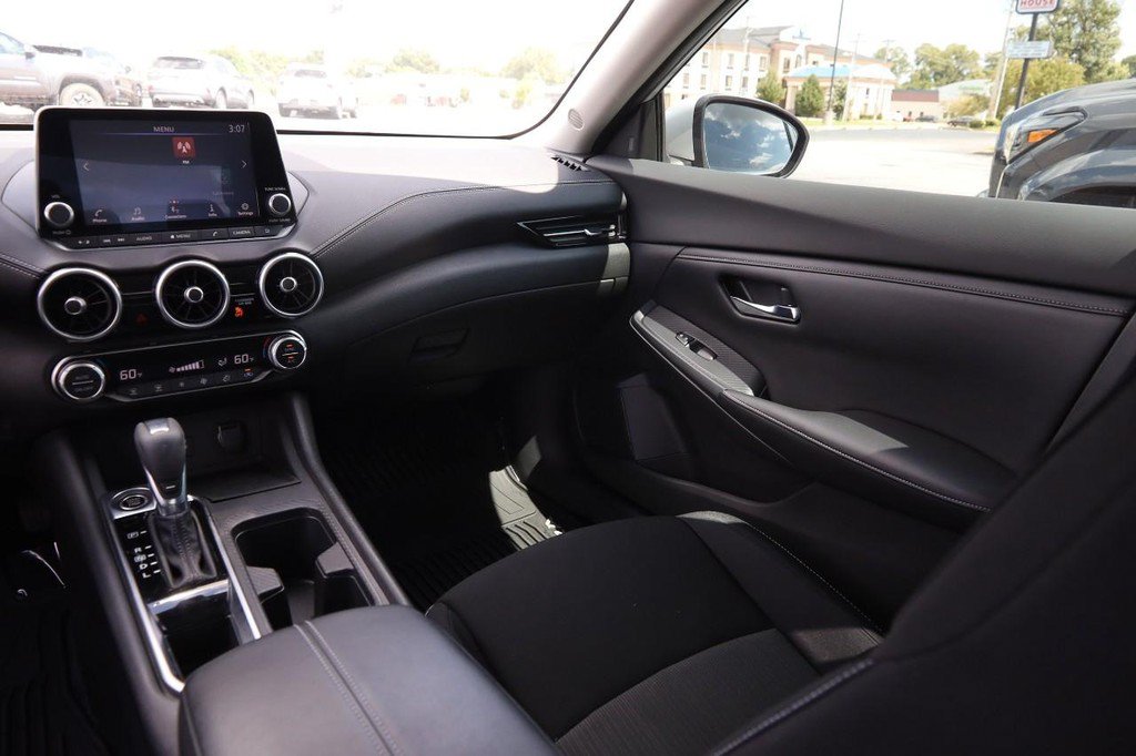 Used 2020 Nissan Sentra SV FWD image 25