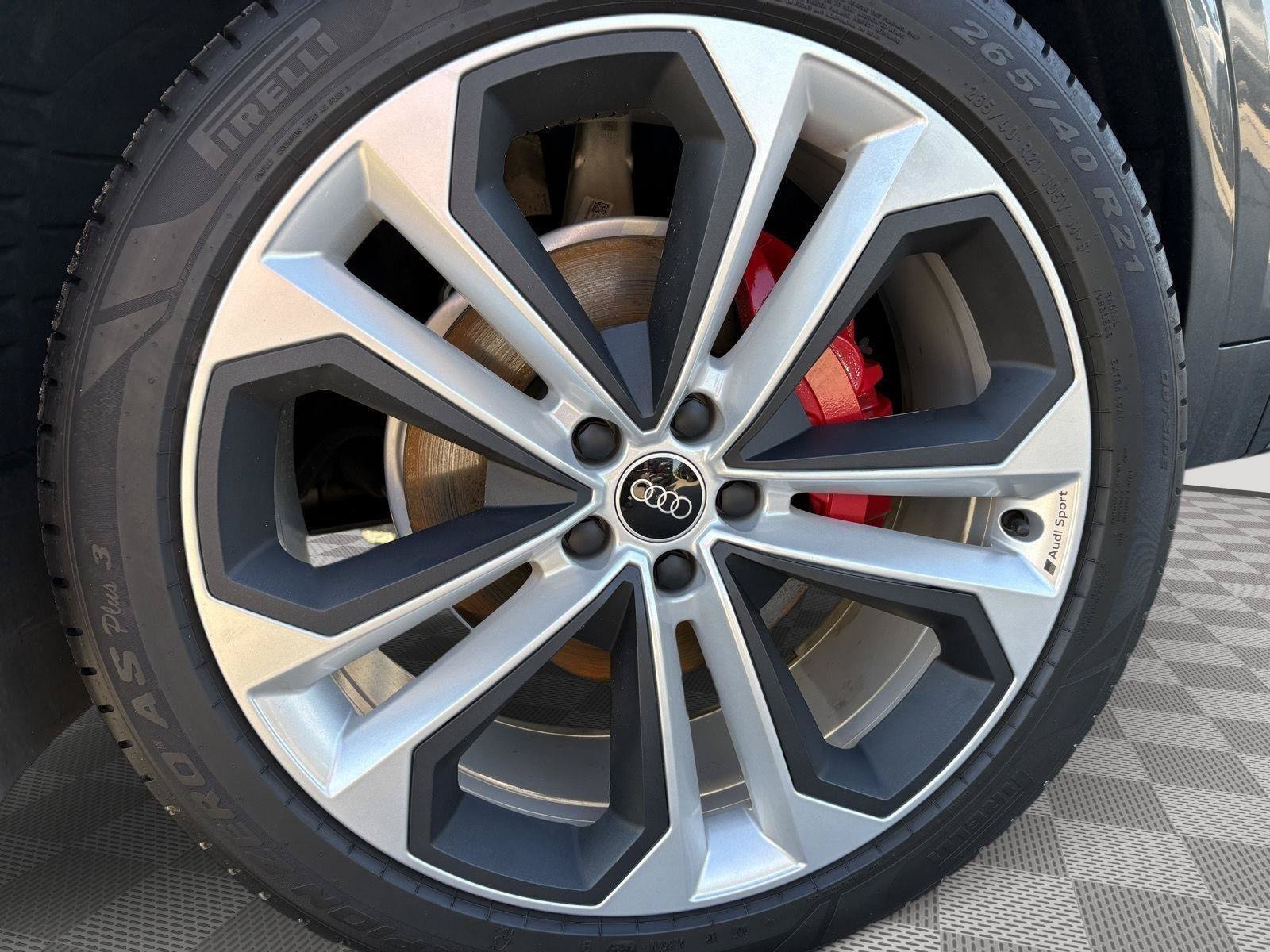 Used 2024 Audi Q5 2.0T Premium Plus w/ Premium Plus Package AWD/4WD image 9