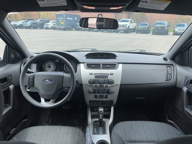 Used 2009 Ford Focus SE FWD image 16