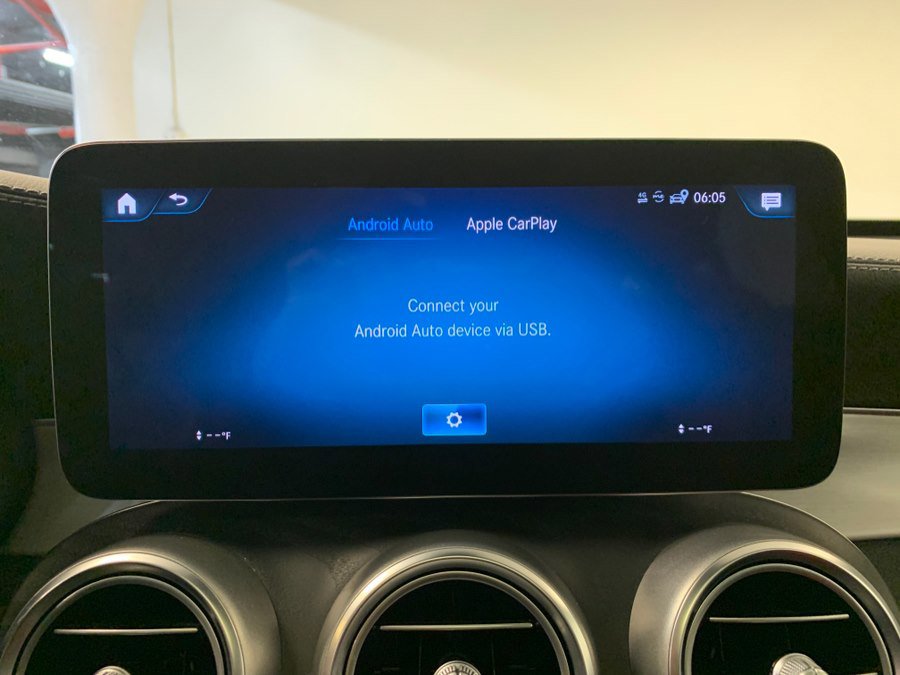 Used 2022 Mercedes-Benz GLC 300 4MATIC Coupe image 40