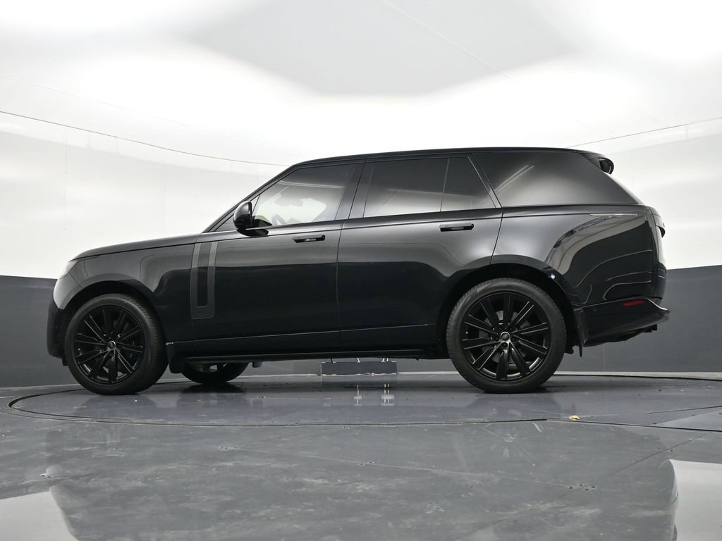 Used 2023 Land Rover Range Rover SE image 22