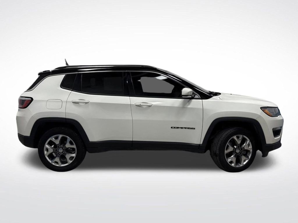 Used 2020 Jeep Compass Limited image 2