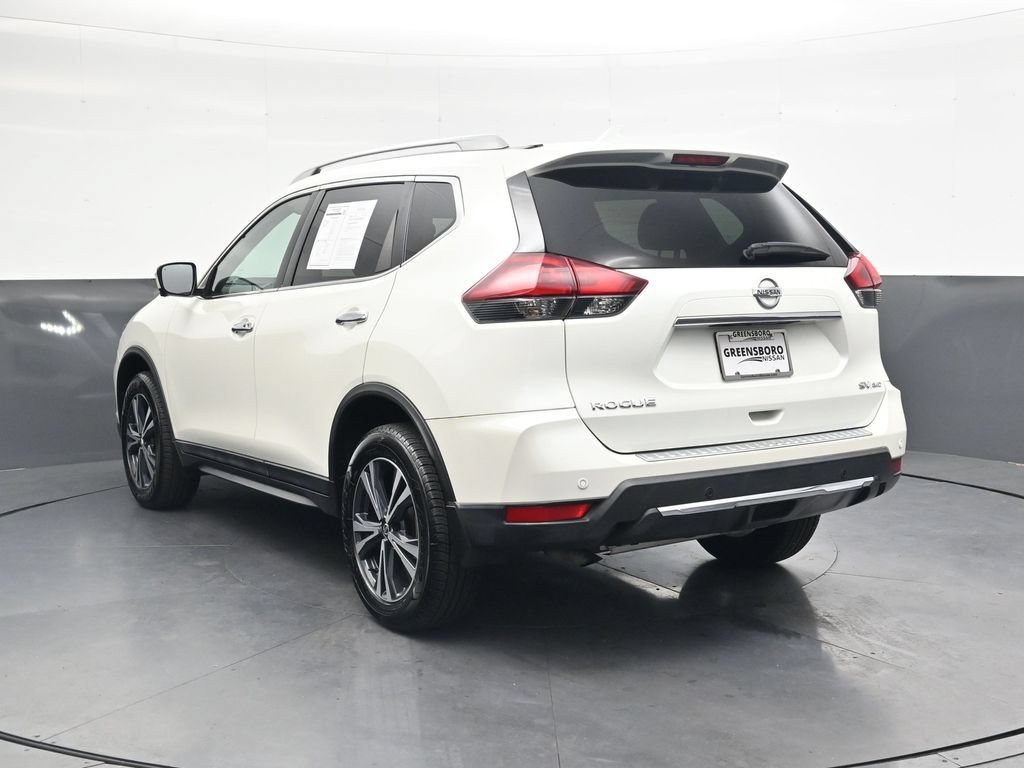 Used 2020 Nissan Rogue SV w/ Premium Package AWD/4WD image 8