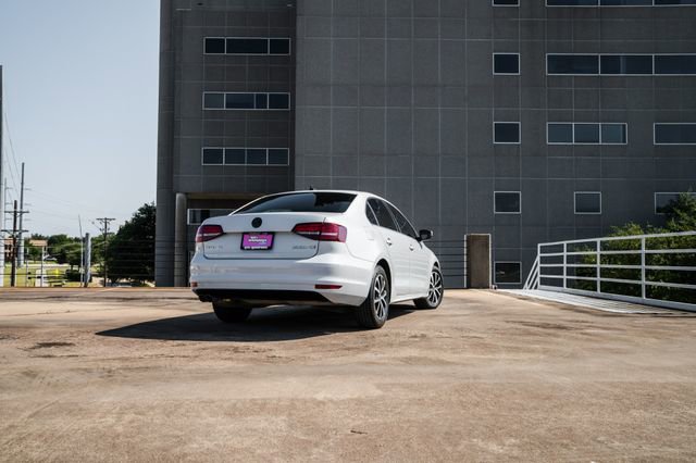 Used 2017 Volkswagen Jetta SE image 53