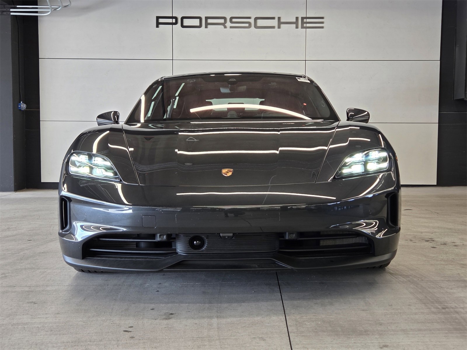 New 2026 Porsche Taycan 4S image 27