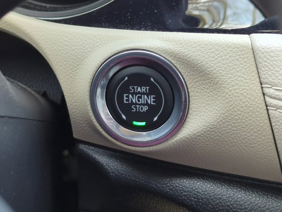 Used 2020 Buick Encore GX Essence w/ Experience Buick Package image 29