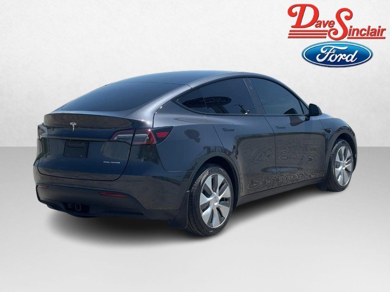 Used 2024 Tesla Model Y Long Range AWD/4WD image 7
