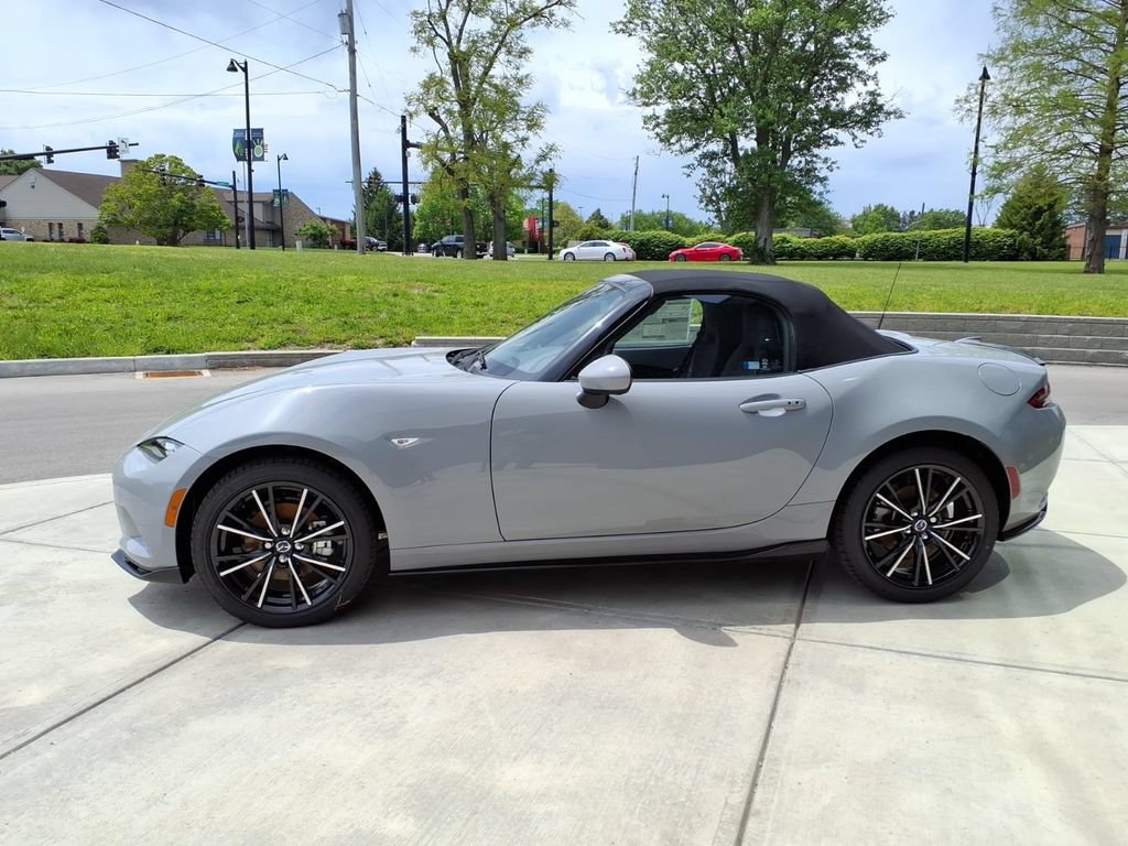New 2026 MAZDA MX-5 Miata Grand Touring w/ Appearance Package RWD image 5