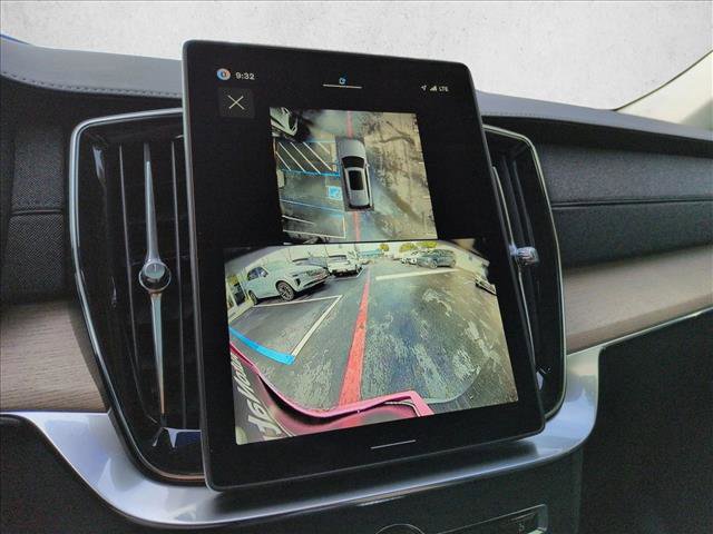 New 2026 Volvo XC90 B6 Plus w/ Protection Package image 13