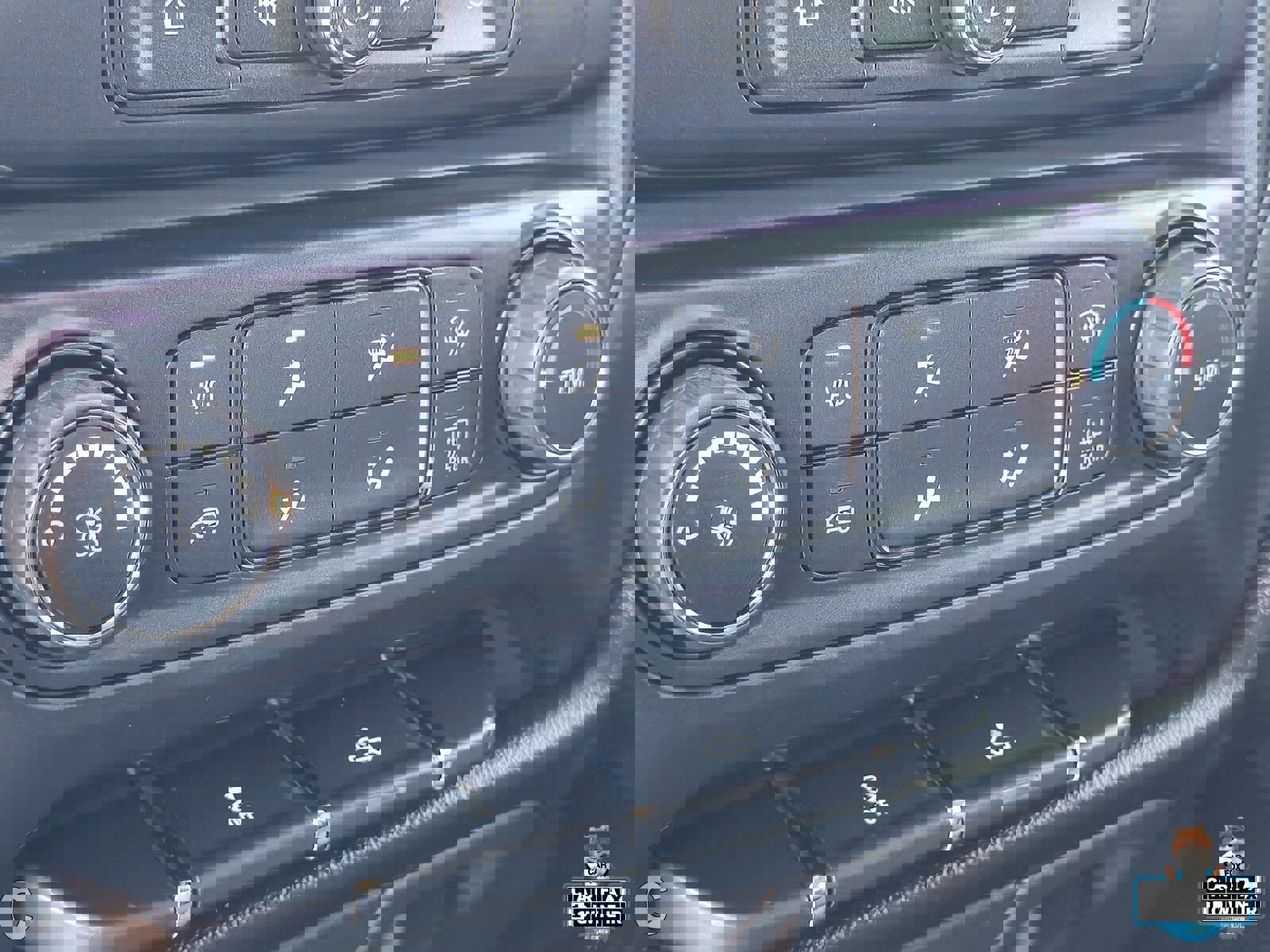 Used 2018 Chevrolet Silverado 1500 Custom w/ Custom Value Package RWD image 22