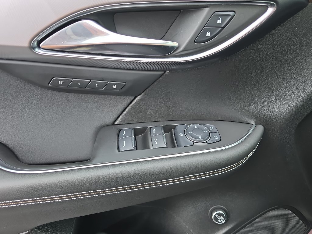 Certified 2024 Buick Envision Sport Touring AWD/4WD image 31