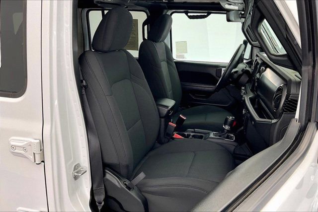 Used 2023 Jeep Wrangler Unlimited w/ Cold Weather Group image 6
