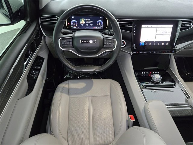 Used 2022 Jeep Wagoneer Series III w/ Flexible Seating Group image 11