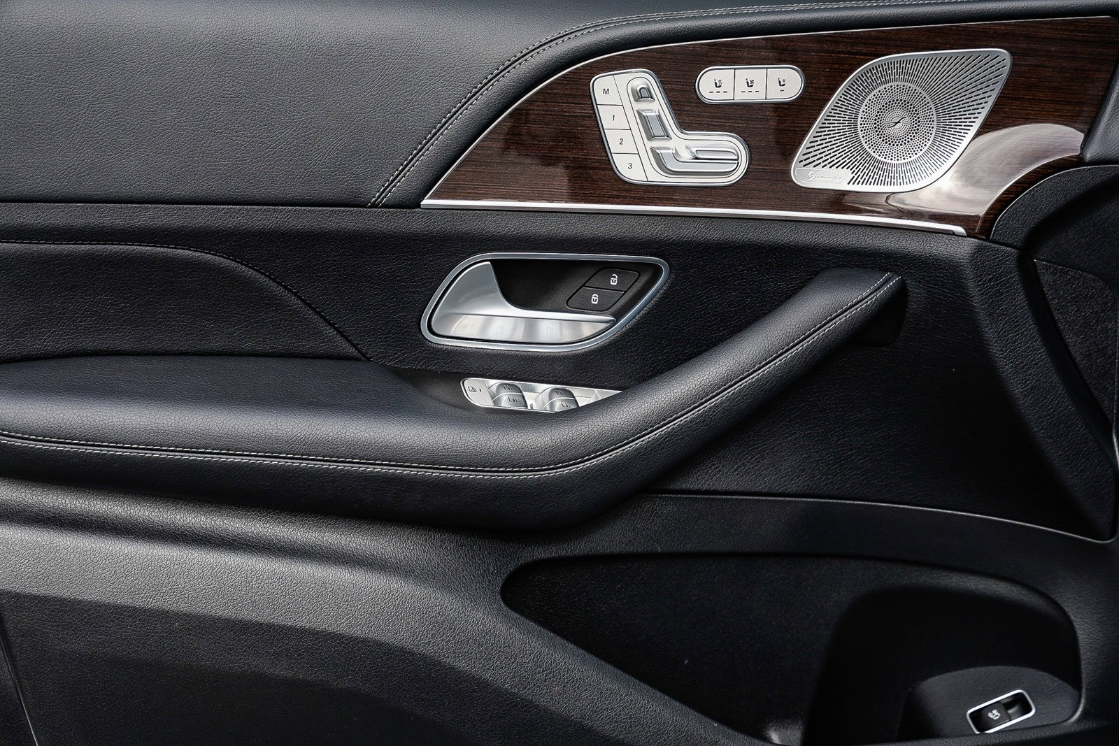 Certified 2024 Mercedes-Benz GLS 450 4MATIC image 21