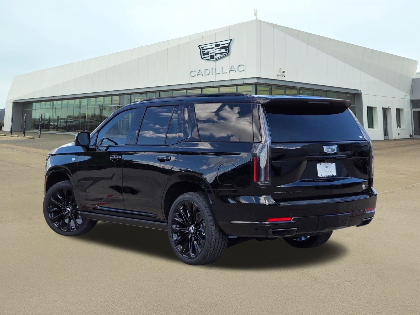 New 2026 Cadillac Escalade Platinum Sport w/ LPO, ONYX Package AWD/4WD image 4