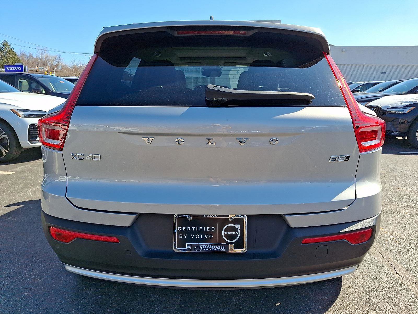 Certified 2023 Volvo XC40 B5 Ultimate w/ Climate Package AWD/4WD image 5