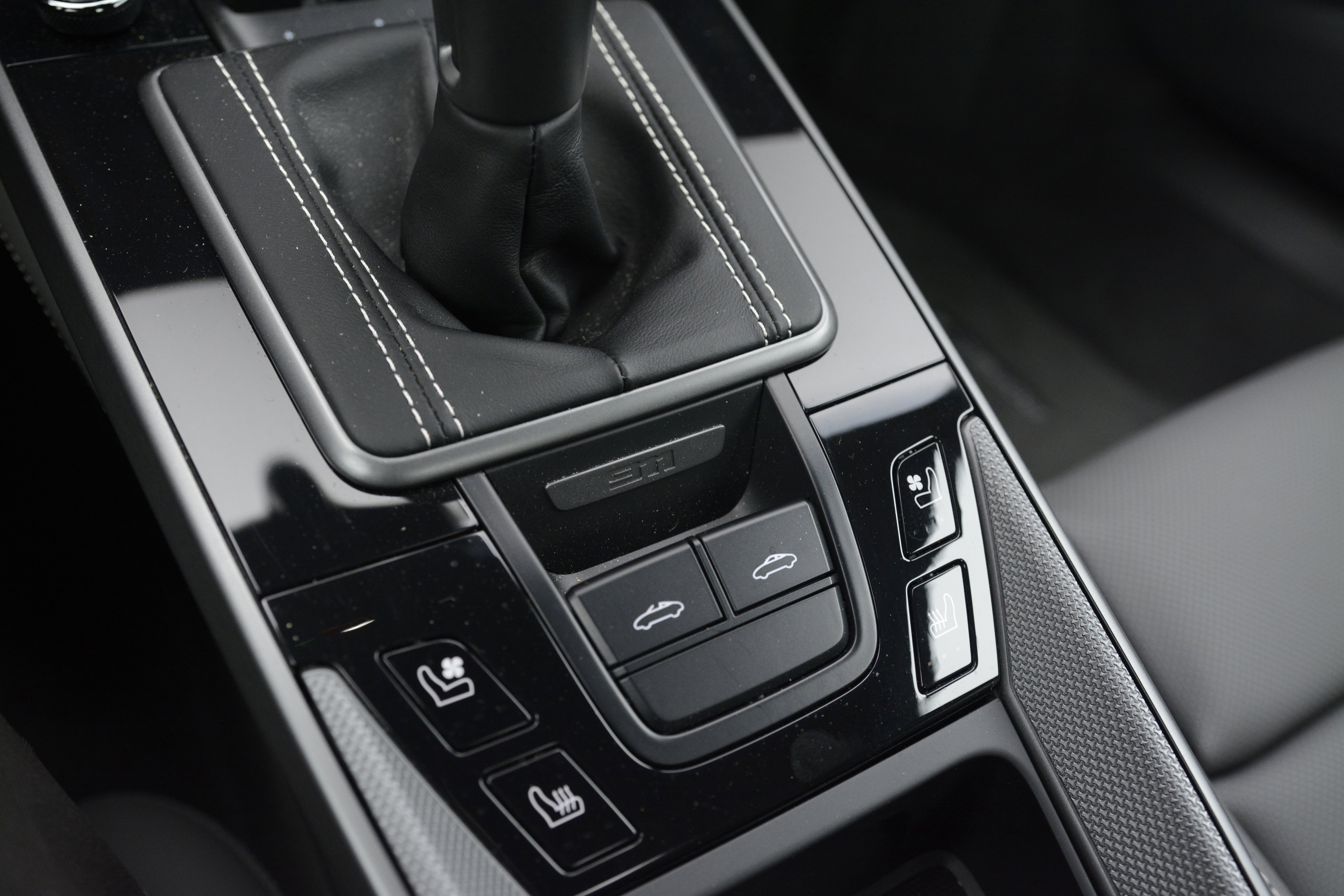 Certified 2024 Porsche 911 Targa 4S image 25